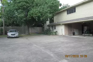 10834 Sugar Hill Dr, Houston, TX 77042 - Photo 26