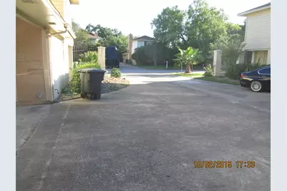 10834 Sugar Hill Drive #B, Houston, TX 77042 - Photo 20