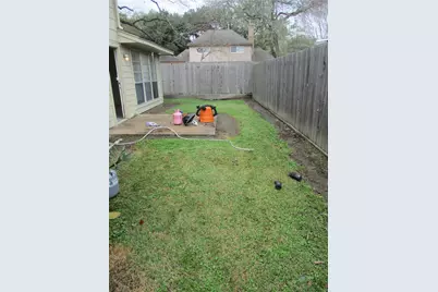 10834 Sugar Hill Drive #B, Houston, TX 77042 - Photo 34