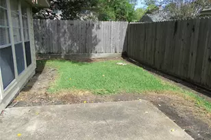 10834 Sugar Hill Dr, Houston, TX 77042 - Photo 8