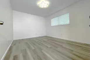 5323 Imogene St, Houston, TX 77096 - Photo 16