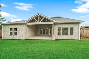 8025 Cedel Dr, Houston, TX 77055 - Photo 6