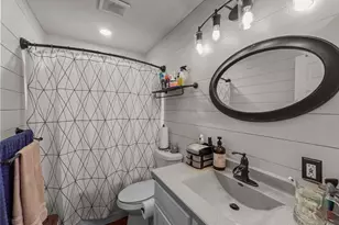 1015 Mitchell St, Sour Lake, TX 77659 - Photo 8