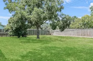 14110 Towne Way Dr, Sugar Land, TX 77498 - Photo 12