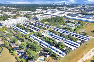 11002 Hammerly Blvd, Houston, TX 77043 - Photo 30