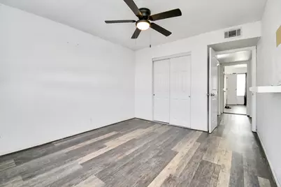 11002 Hammerly Boulevard #12, Houston, TX 77043 - Photo 22