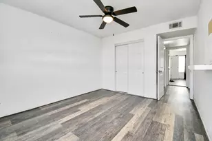 11002 Hammerly Blvd, Houston, TX 77043 - Photo 22