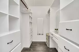 11002 Hammerly Blvd, Houston, TX 77043 - Photo 20