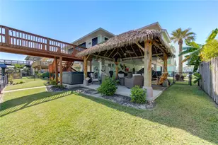 13 S Skimmer St, La Marque, TX 77568 - Photo 4