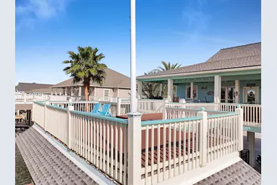 1101 Fountain View Drive, Crystal Beach, TX 77650 - Photo 18