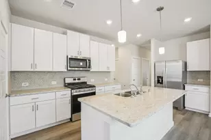18616 Hillswood Dr, Conroe, TX 77316 - Photo 4