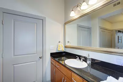 1901 Post Oak Blvd Boulevard #3304, Houston, TX 77056 - Photo 16