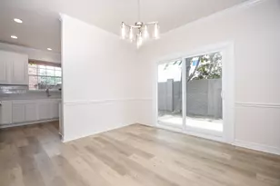 1123 Enclave Square E, Houston, TX 77077 - Photo 18
