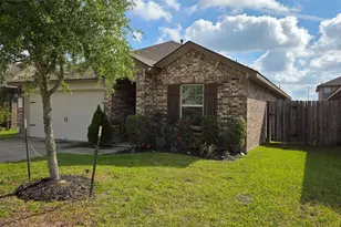 8023 Ecru Ln, Rosharon, TX 77583 - Photo 2