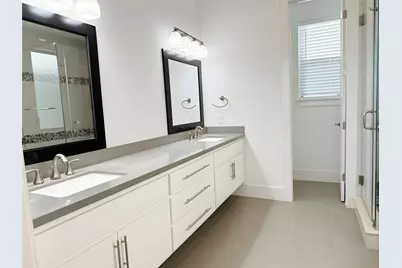 2115 Detering Street, Houston, TX 77007 - Photo 14