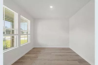 10711 Blocker Court, Bryan, TX 77801 - Photo 4