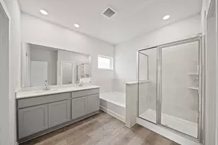 10711 Blocker Ct, Bryan, TX 77801 - Photo 14