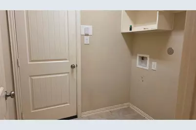 8227 Broadleaf Avenue, Baytown, TX 77521 - Photo 24