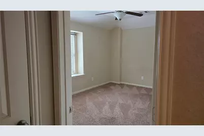 8227 Broadleaf Avenue, Baytown, TX 77521 - Photo 20