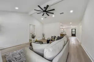 12326 Brandywyne Dr, Houston, TX 77077 - Photo 16