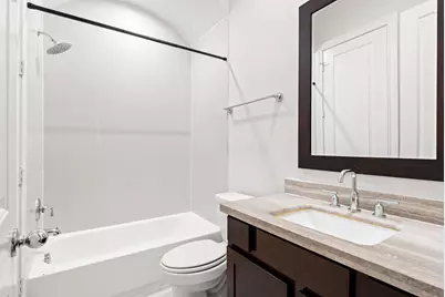 5621 Cohn Meadows Lane, Houston, TX 77007 - Photo 18
