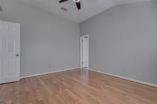 13211 Sharpbill Dr, Houston, TX 77083 - Photo 14