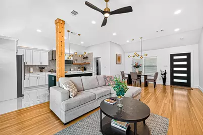 5121 Locust Street, Bellaire, TX 77401 - Photo 8