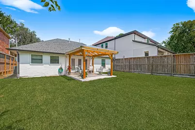 5121 Locust Street, Bellaire, TX 77401 - Photo 40