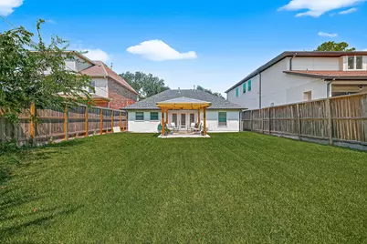 5121 Locust Street, Bellaire, TX 77401 - Photo 42