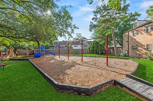 13194 Trail Hollow Dr, Houston, TX 77079 - Photo 18