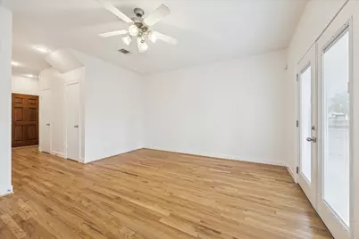 701 E 40th Street, Houston, TX 77022 - Photo 4