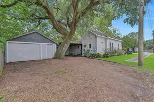 403 S Lee St, Alvin, TX 77511 - Photo 22