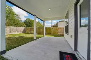 12223 Danza Dr, Willis, TX 77318 - Photo 30