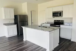 9445 Beryl Ln, Conroe, TX 77303 - Photo 2