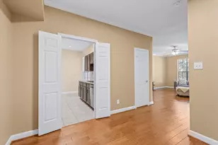 2255 Braeswood Park Dr, Houston, TX 77030 - Photo 6