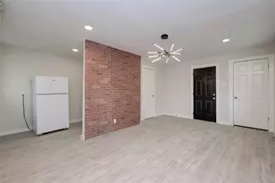1747 Wroxton Ct, Houston, TX 77005 - Photo 4