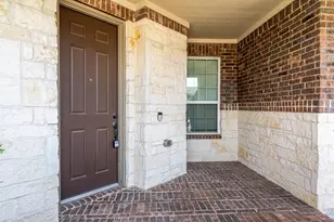 4607 Rockton Hills Ln, Sugar Land, TX 77479 - Photo 2