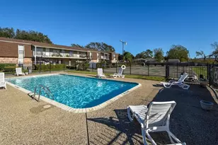 5252 Twin City Hwy, Groves, TX 77619 - Photo 12