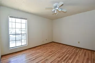 5252 Twin City Hwy, Groves, TX 77619 - Photo 8