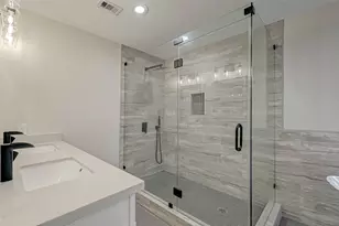 2111 Nina Lee Ln, Houston, TX 77018 - Photo 24