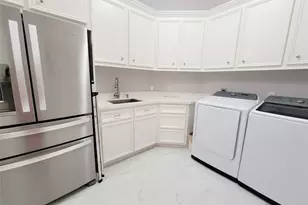 9 Camden Ct, Sugar Land, TX 77479 - Photo 24