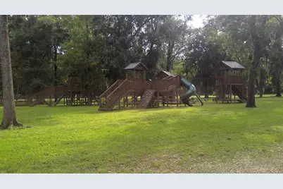 201 Cypress Lakes Circle, Cleveland, TX 77327 - Photo 16