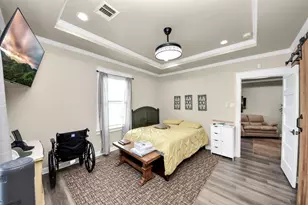 1106 S 8th St, La Porte, TX 77571 - Photo 32
