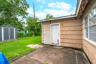 1401 Susan St, Pasadena, TX 77506 - Photo 16