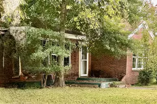 2340 19th St, Port Arthur, TX 77640 - Photo 2