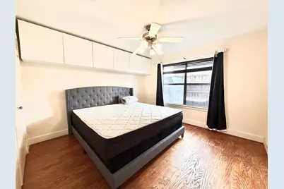 8638 Meadowcroft Drive, Houston, TX 77063 - Photo 4