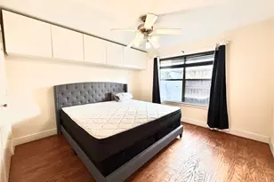 8638 Meadowcroft Dr, Houston, TX 77063 - Photo 4