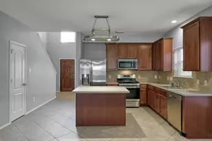 30327 Deleon Fields Dr, Spring, TX 77386 - Photo 8