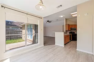 1911 Edinburg Ave, League City, TX 77573 - Photo 14