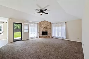 1911 Edinburg Ave, League City, TX 77573 - Photo 10